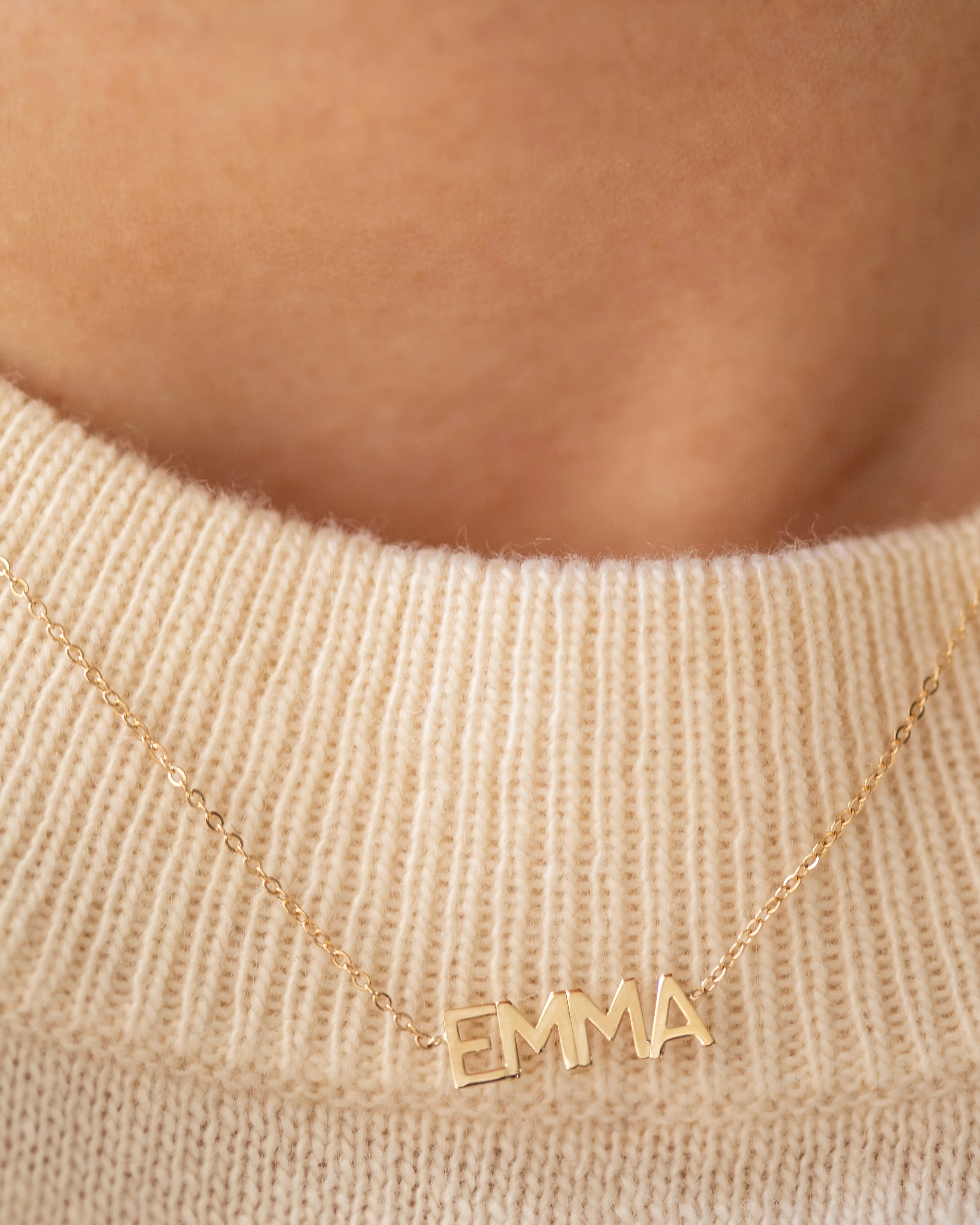 14k Dainty Name Necklace